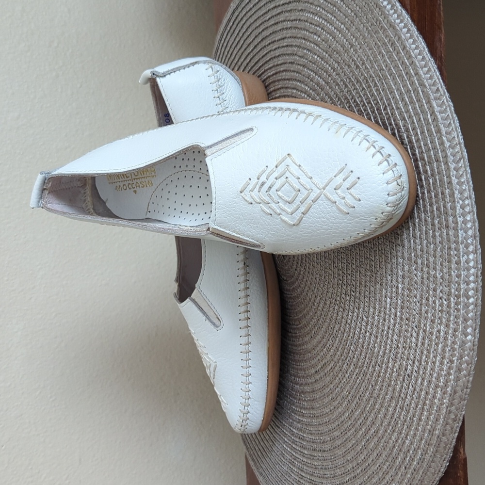 Minnetonka White Leather Shoe